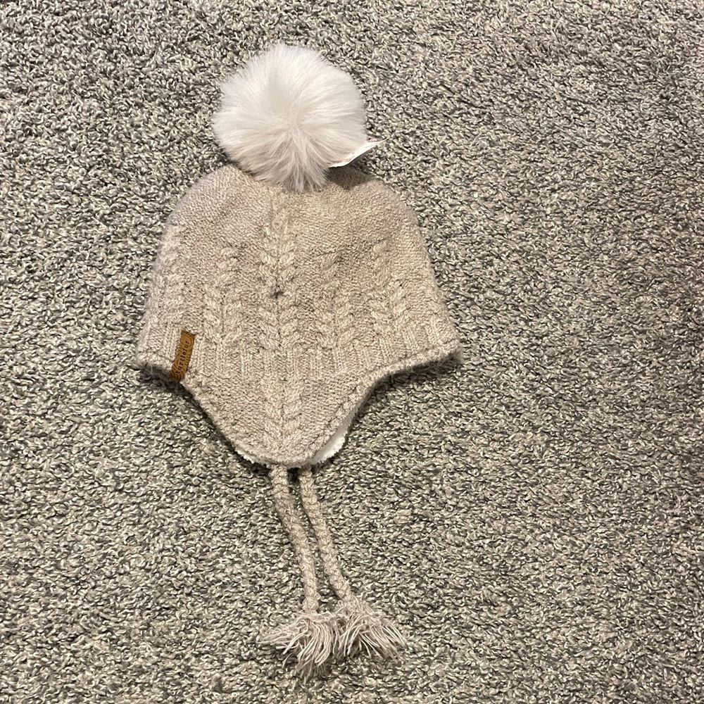 Cozy Knit Pom-Pom Hat